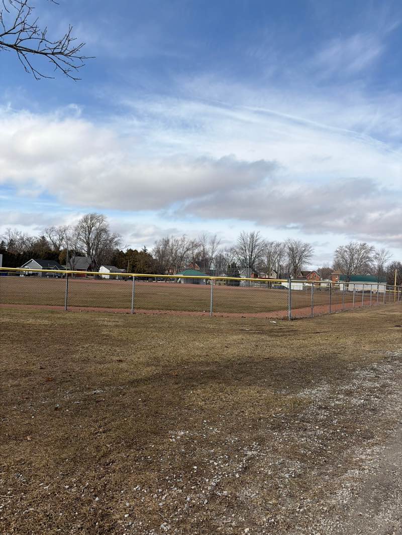 walking near me in Kinsmen Community Park in spring