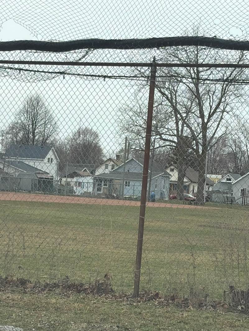walking near me in Sterling Park in spring