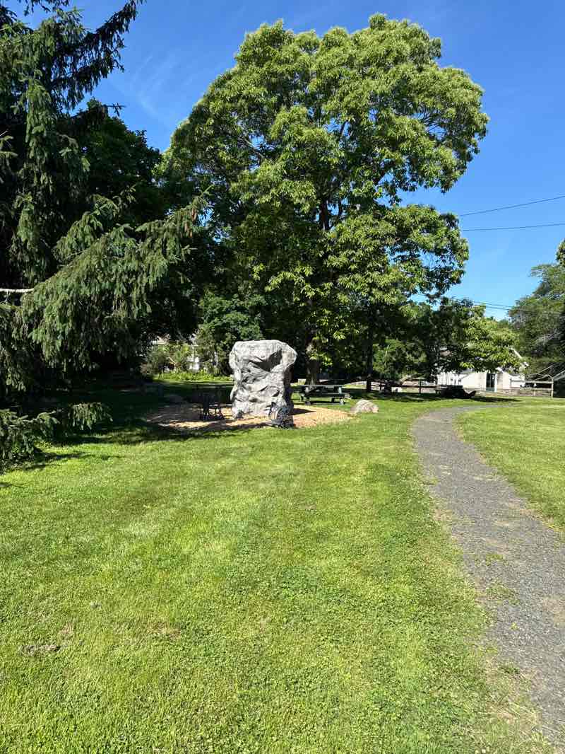 walking near me in New Canaan Nature Center in summer