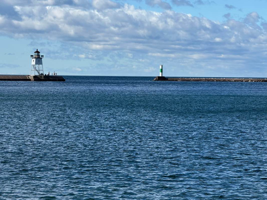 walking near me in Harbor Park in autumn