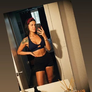 Karla Elena profile