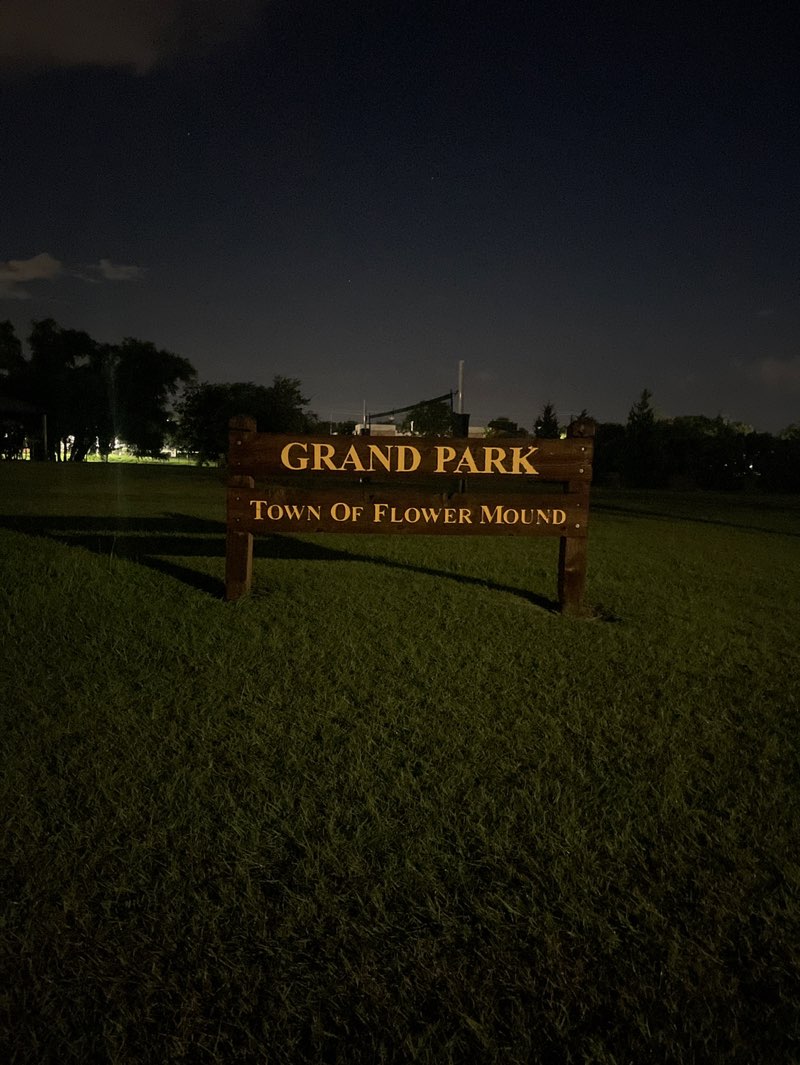 walking near me in Grand Park in summer