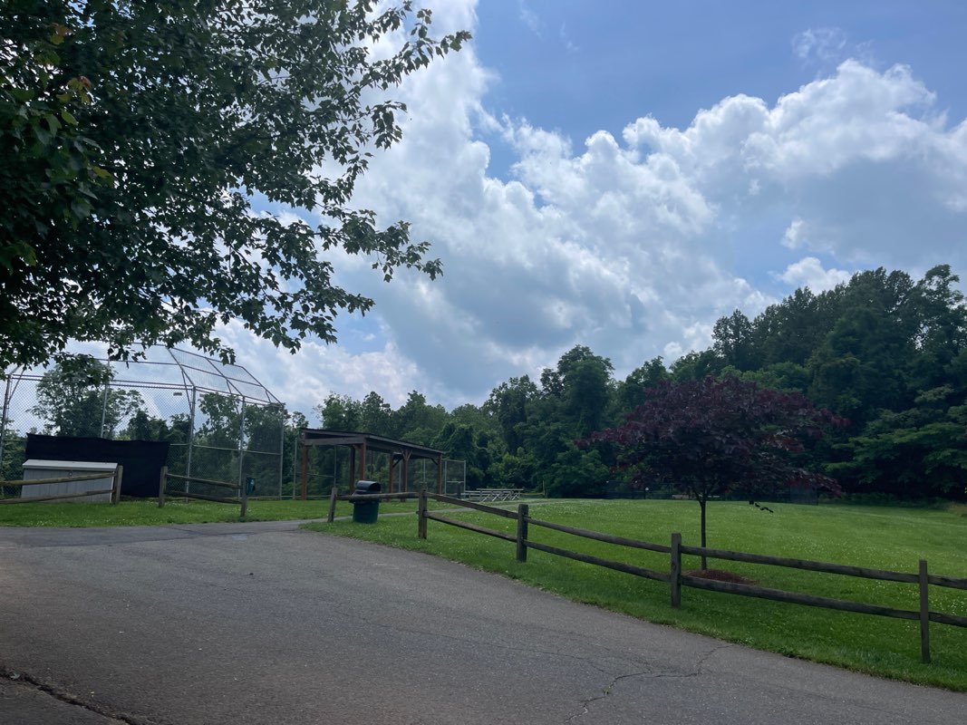 walking near me in Academy Hill Park in summer