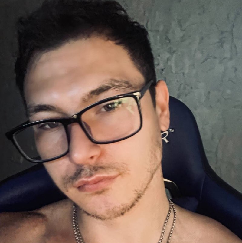 Artur Fakhrutdinov profile