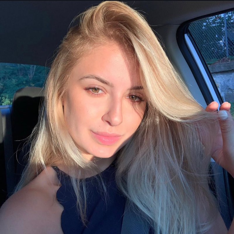 moy julie