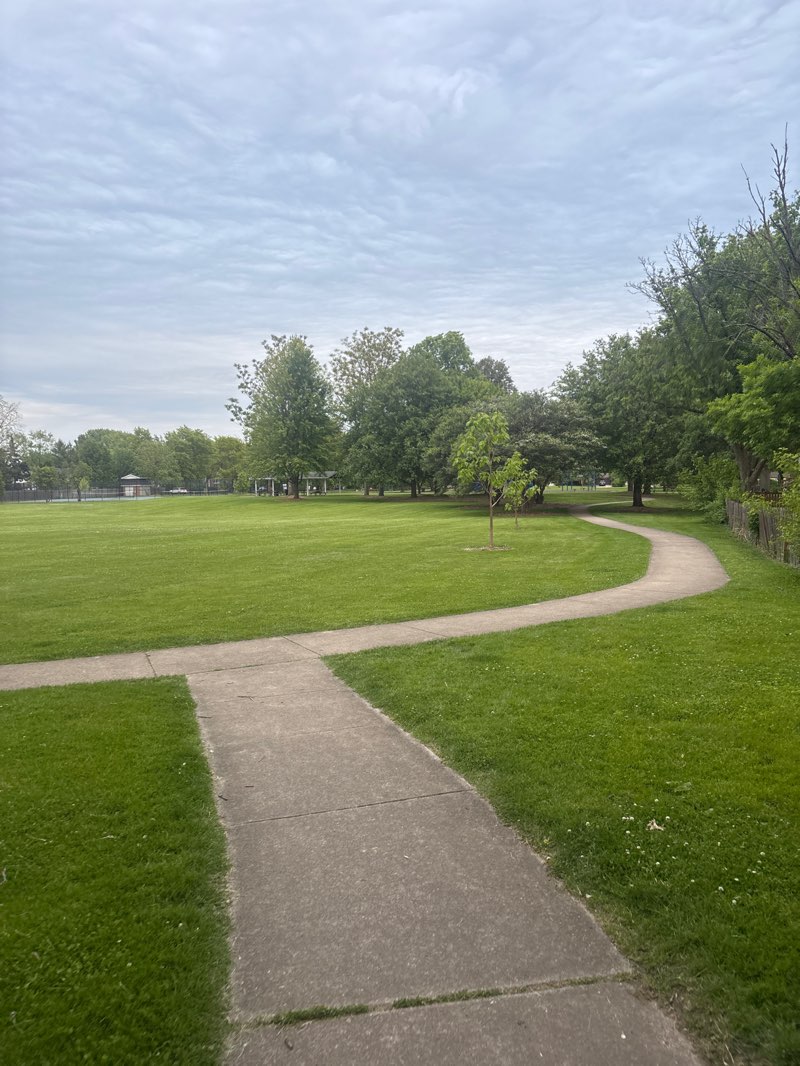 walking near me in Beau Bien Park in spring