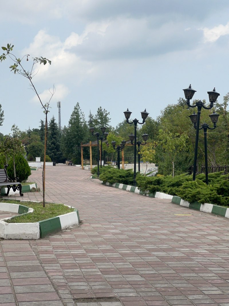 walking near me in پارک آسیاب in autumn