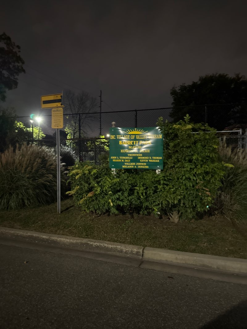 walking near me in Barrett Park in autumn