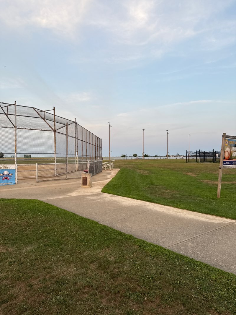 walking near me in Shell Creek Park in autumn