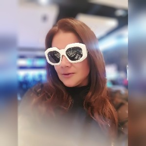 R YANETH lopez profile