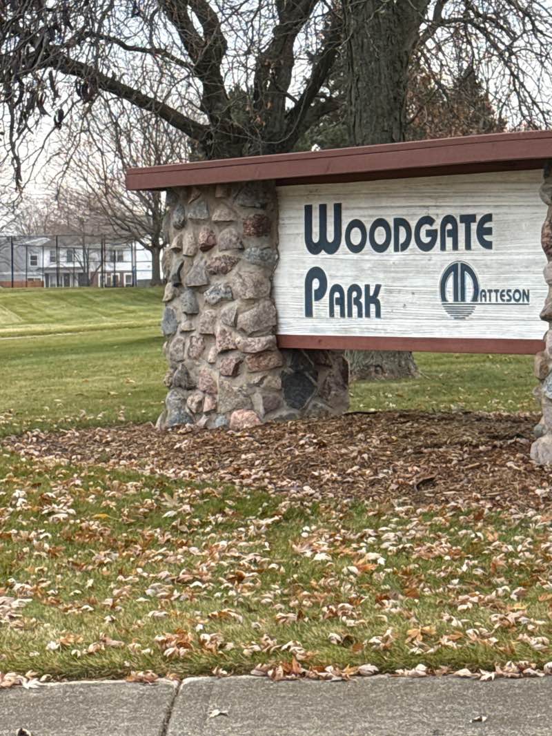 walking near me in Woodgate Park in autumn