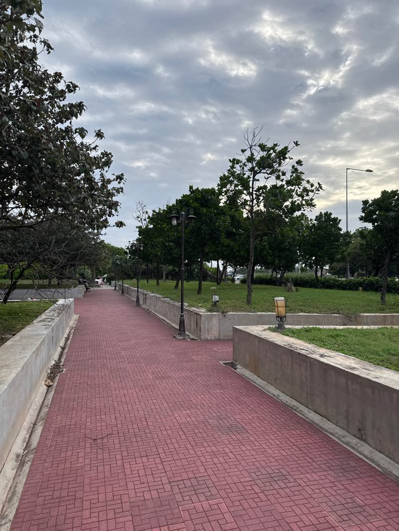 walking near me in The Galle Face Urban Park in summer