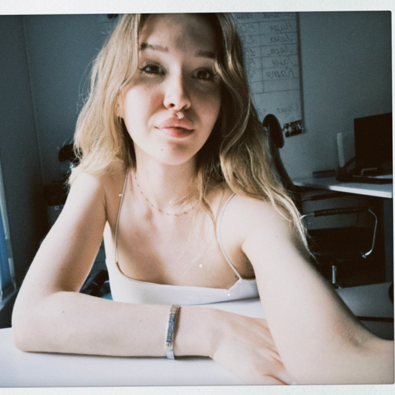 Надежда жданова profile