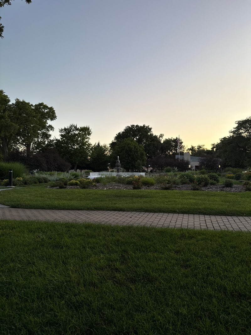walking near me in Harmon Park in summer