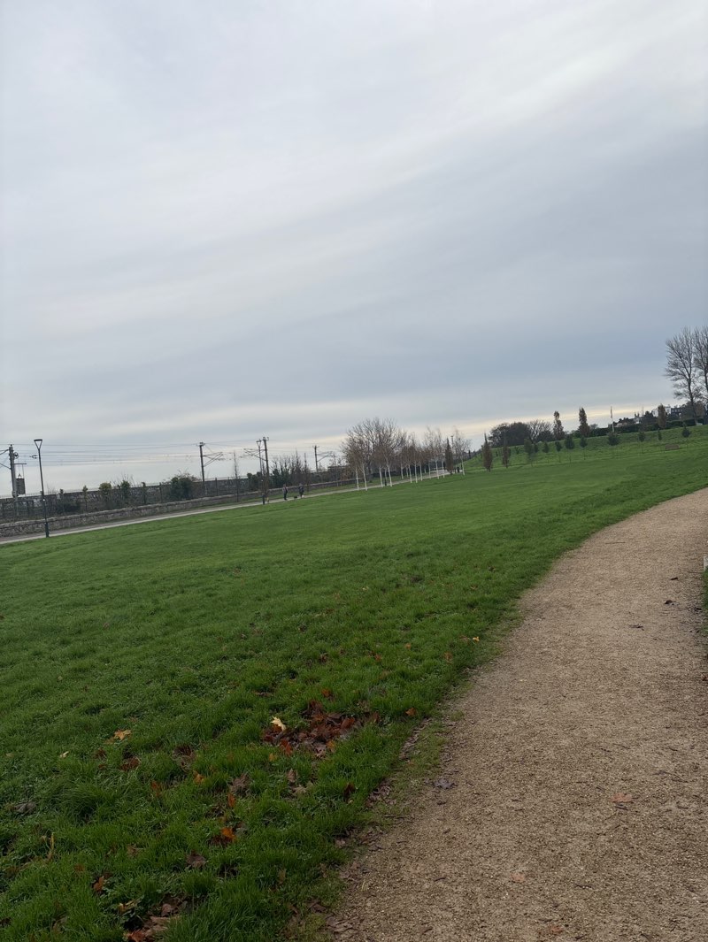 walking near me in Blackrock Park in autumn