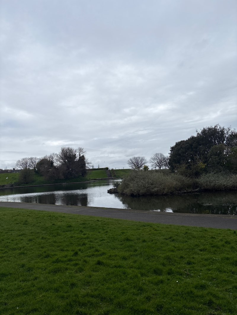 walking near me in Blackrock Park in spring