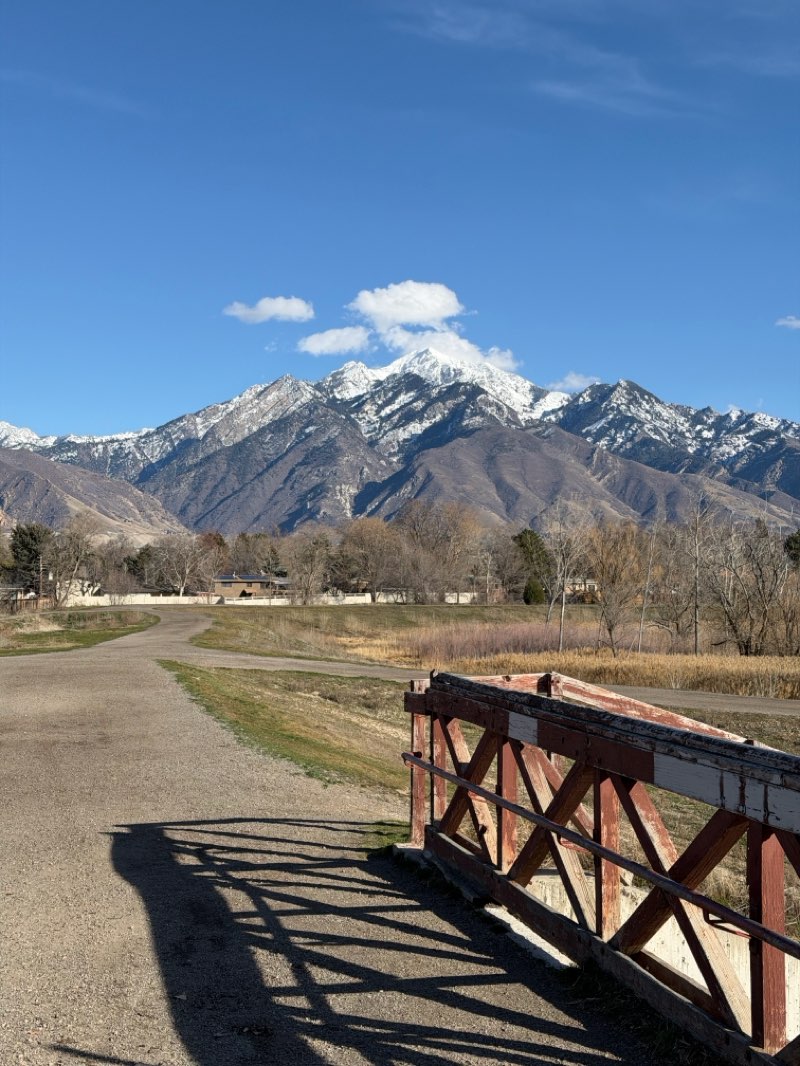 walking near me in Wheeler Historic Farm in winter