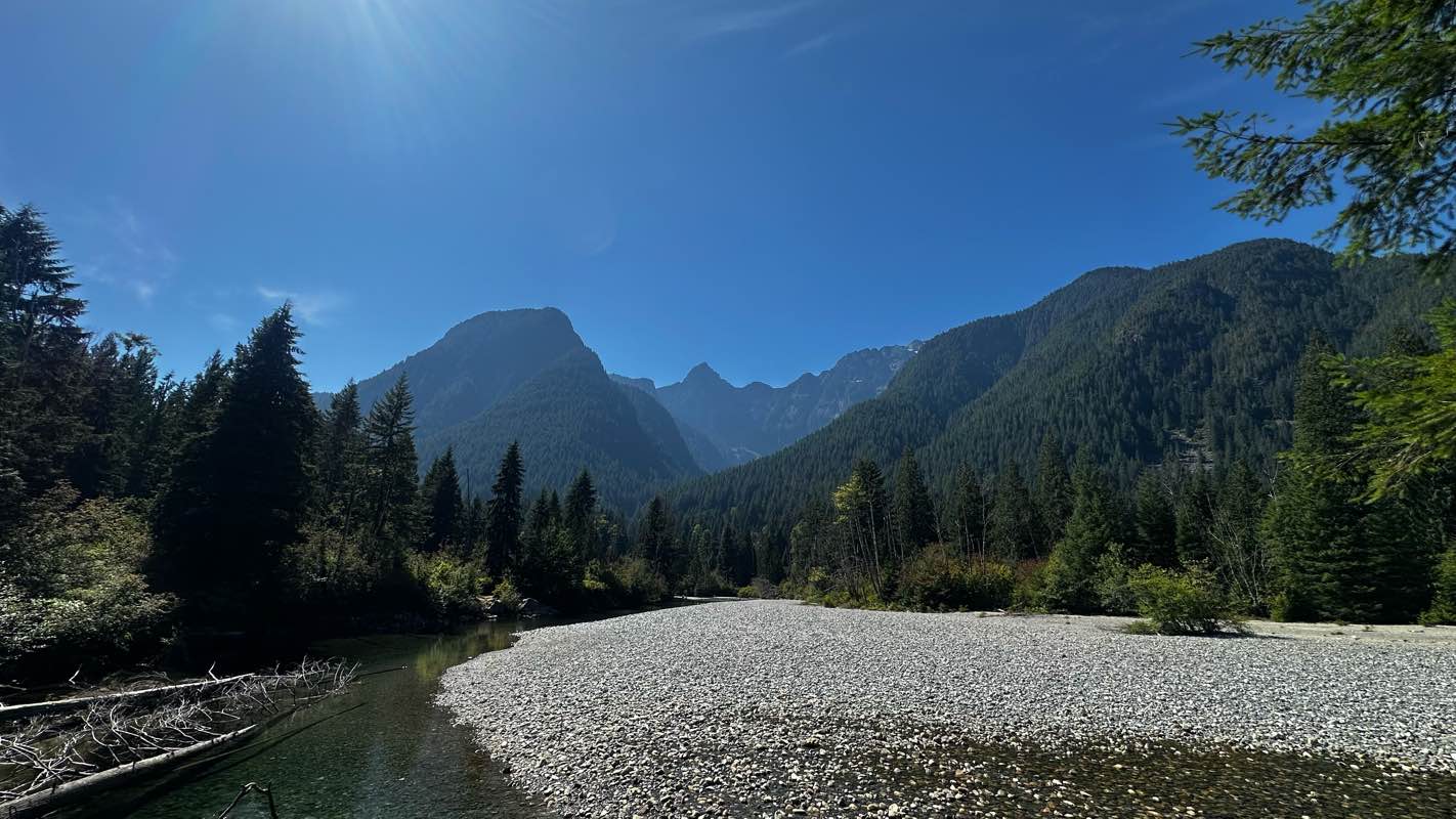 walking near me in Golden Ears Provincial Park in autumn