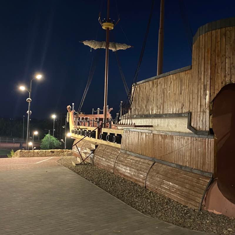 Светлый шагает,Танцуя! Светлана post image