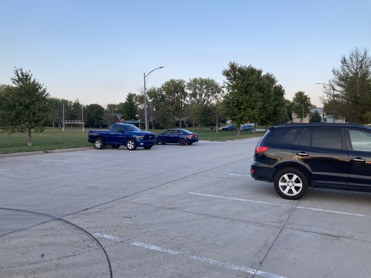 walking near me in Hastings Banner Park in autumn