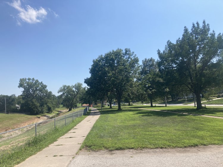 walking near me in Everett Park in autumn