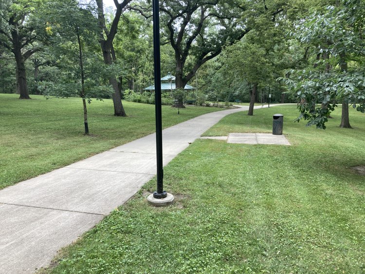 walking near me in Oak Park in autumn