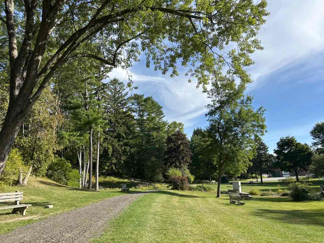 walking near me in Cascade Park in autumn