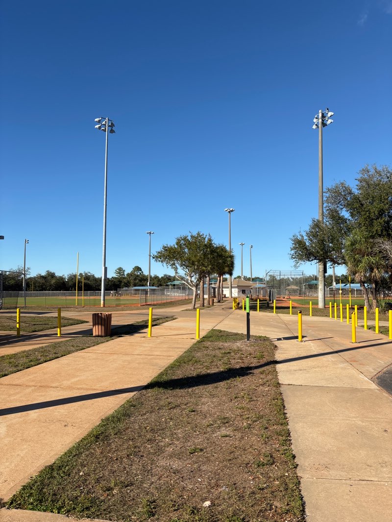 walking near me in Centennial Park in winter