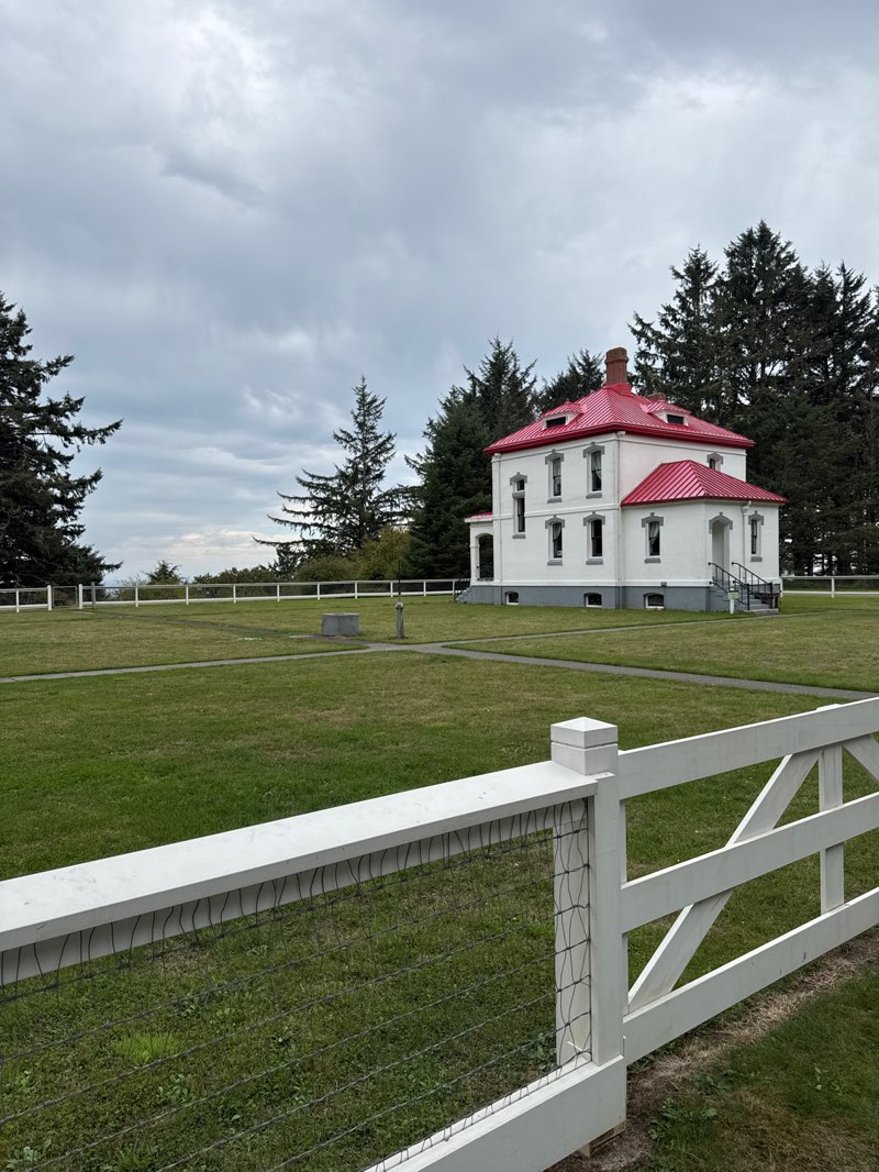 walking near me in Cape Disappointment State Park in autumn