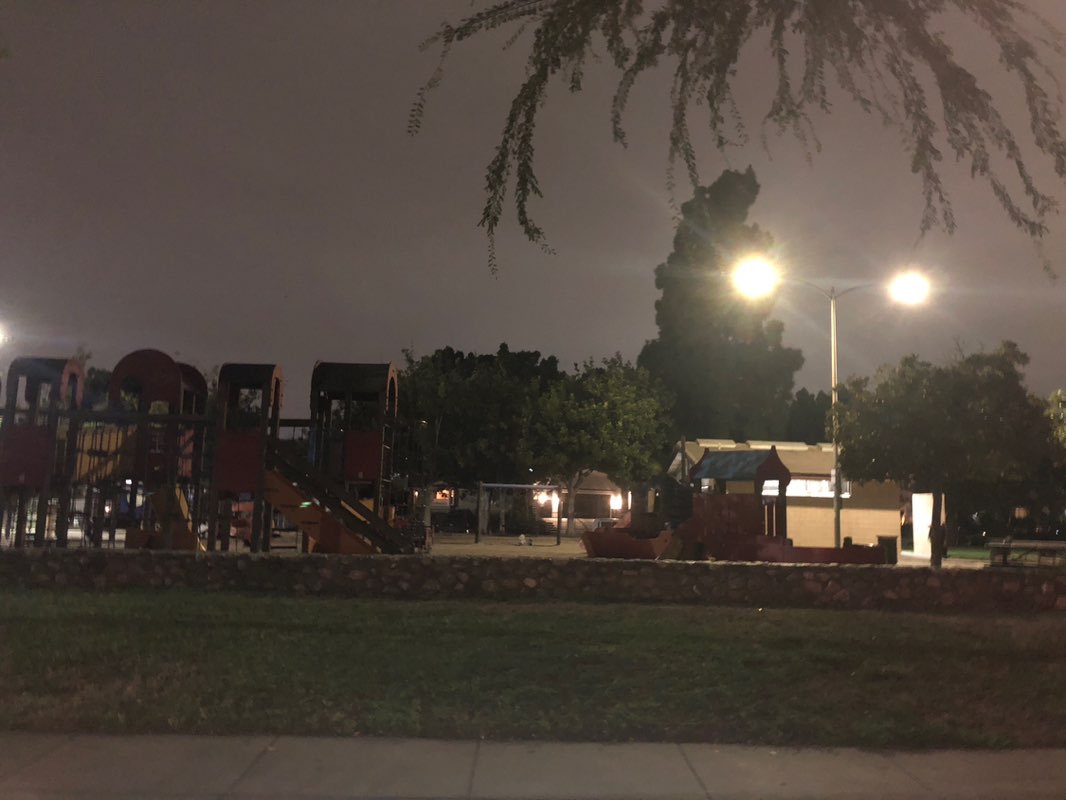 walking near me in Lindberg Park in autumn