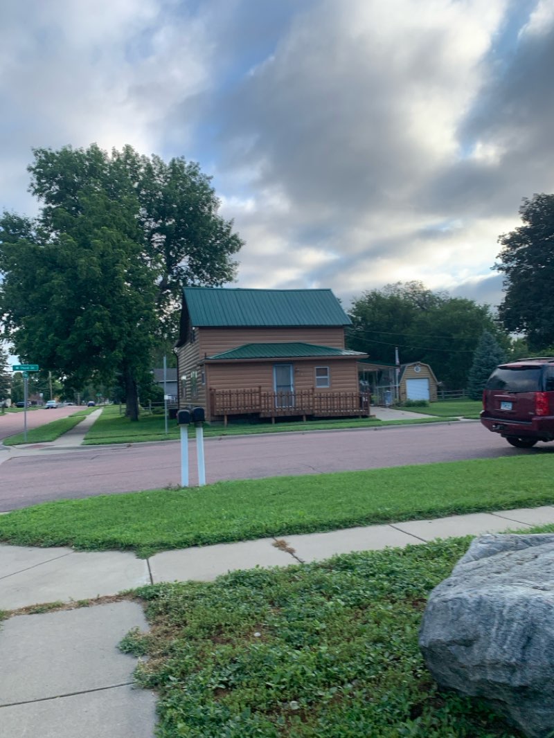 walking near me in Tea City Park in autumn