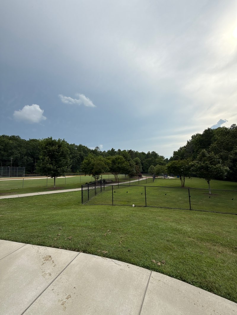 walking near me in Hedgecock Park in summer
