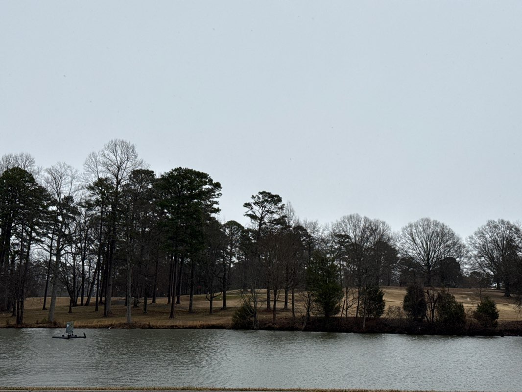 walking near me in Oak Hollow Park in winter