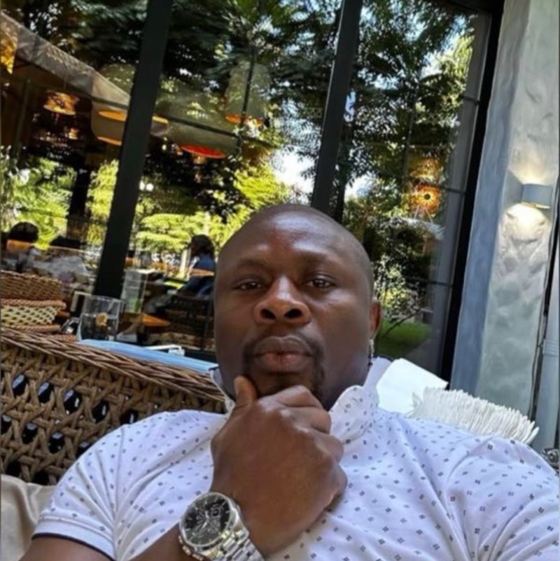 James (Джеймс) profile