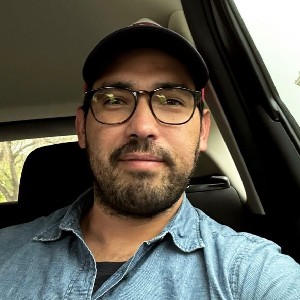 Chris Eduardo profile