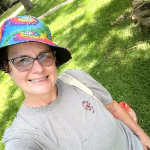 Christine Loyacano profile