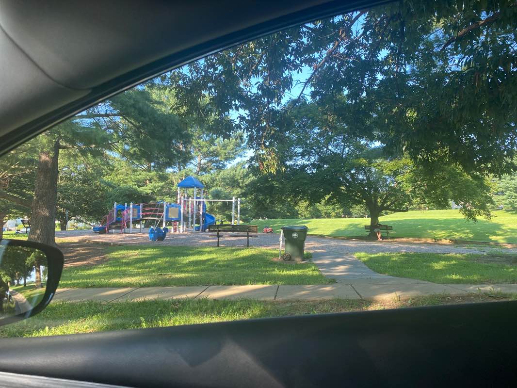 walking near me in Flower Hill Local Park in autumn