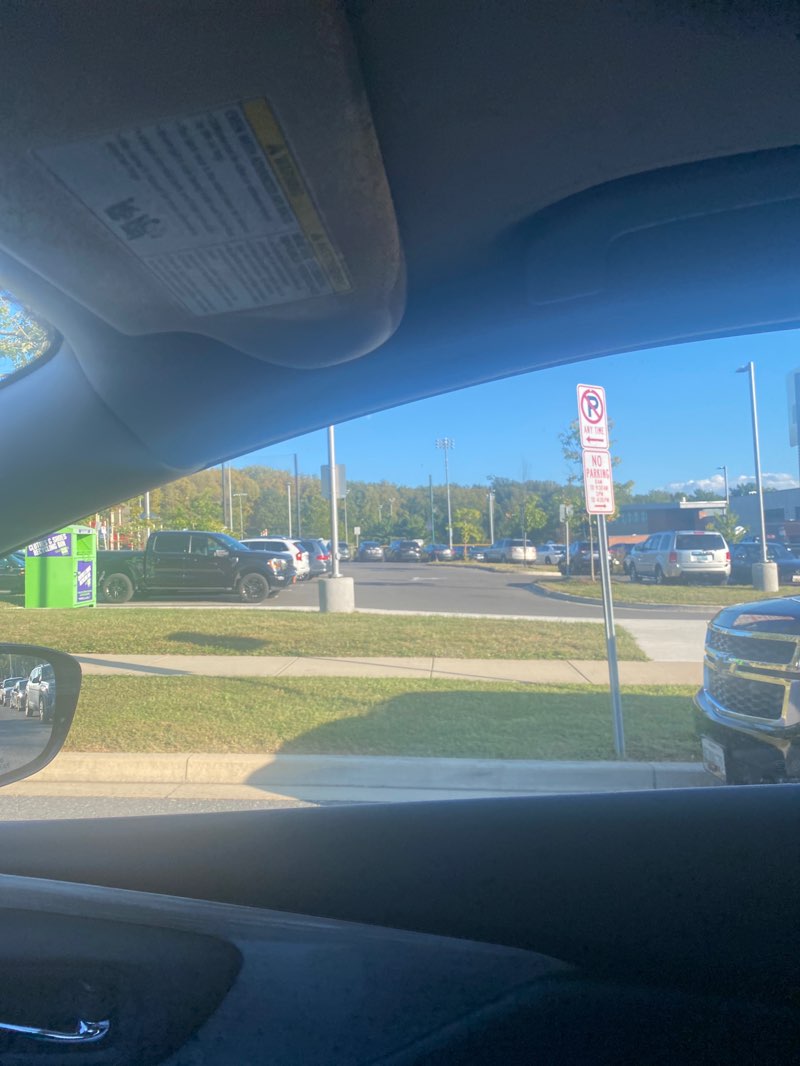 walking near me in Kelley Park in autumn