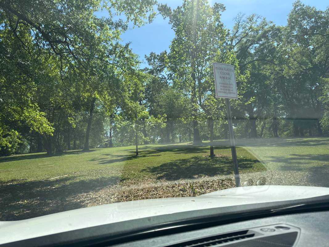 walking near me in Oak Park in spring