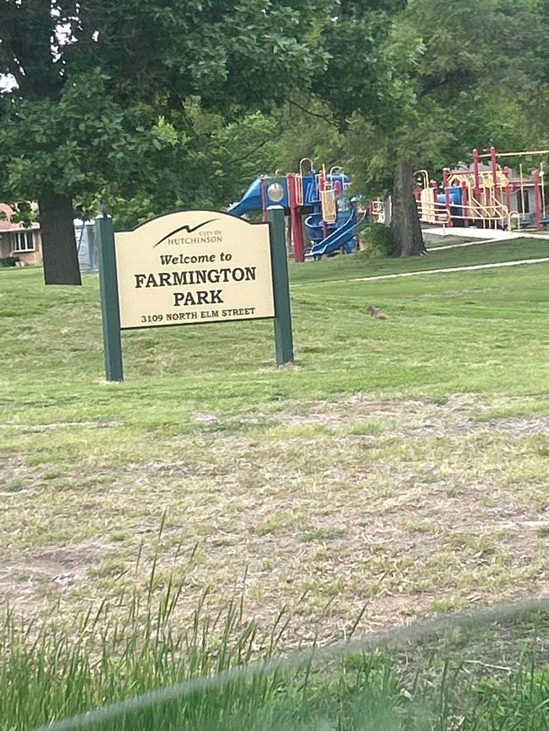 walking near me in Farmington Park in spring