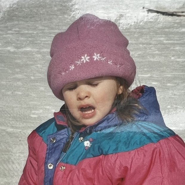 erin molchan profile