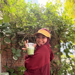 Samia Khairuddia profile