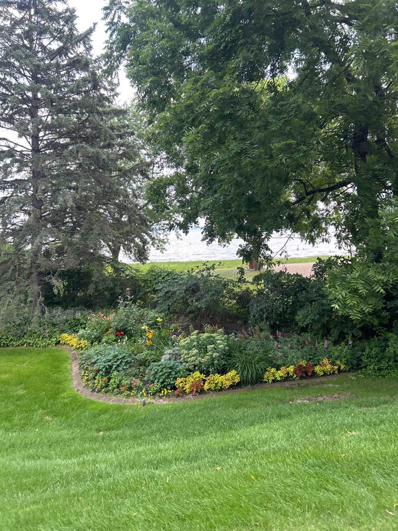 walking near me in Memorial Beach in autumn