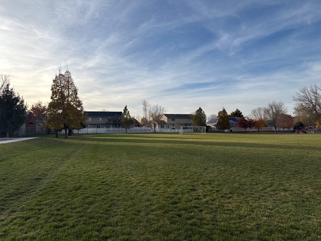 walking near me in Holdaway Park in autumn