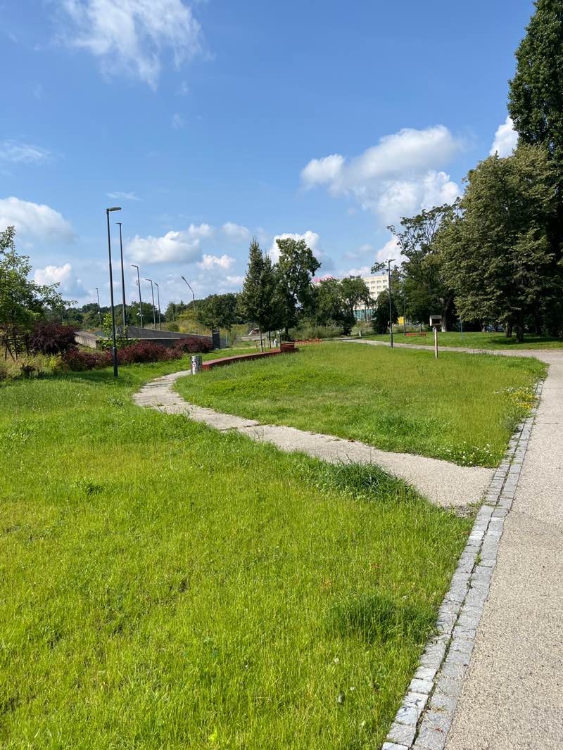 walking near me in Jordanki in summer