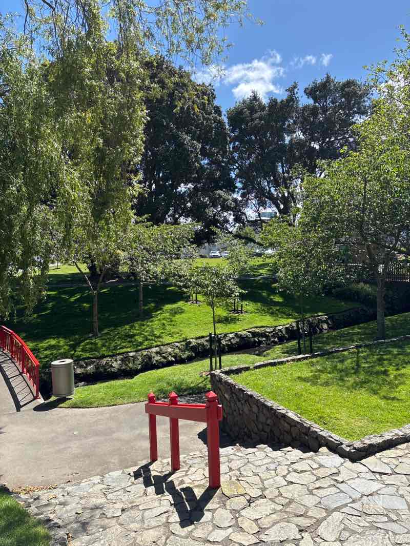 walking near me in Riddiford Gardens in spring