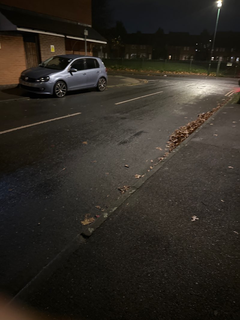 walking near me in Bridlington Street Playground in autumn
