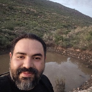 Enrique Loya profile