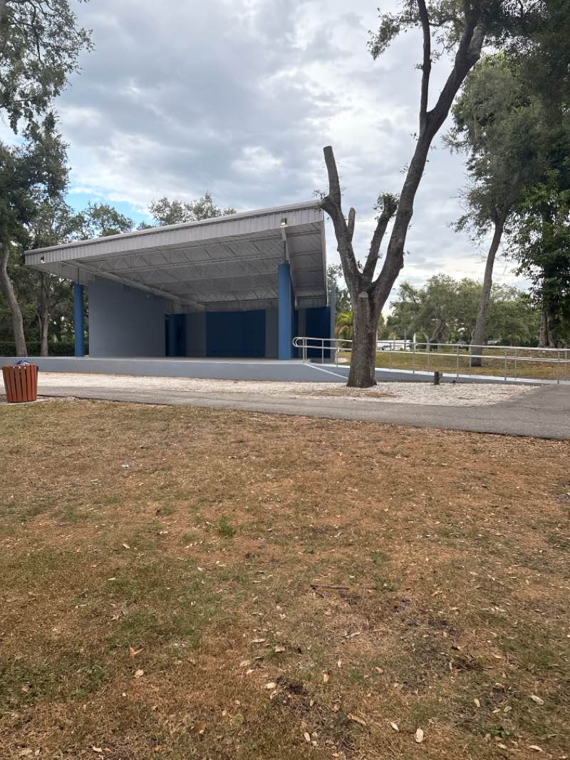 walking near me in G.T. Bray Park in autumn