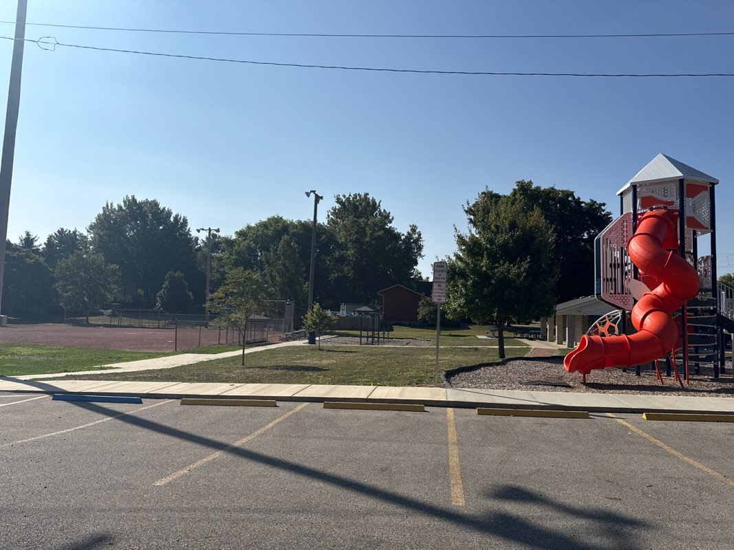 walking near me in Hazem Park in autumn